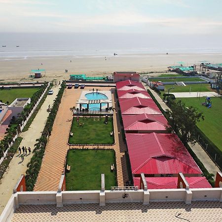Prasant On Beach Resort !! Lift - Wifi -Restaurant-Parking Facilities-Newly Decorated Room !! Мандармони Екстериор снимка